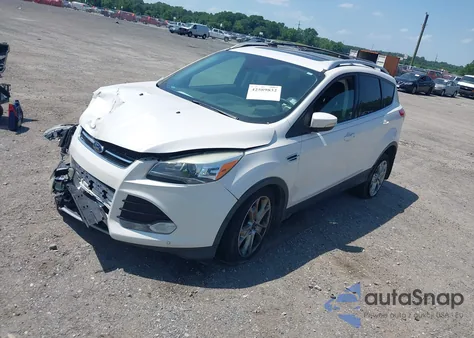 2016 Ford Escape Titanium из США, поврежденный, VIN 1FMCU9JX4GUC49630
